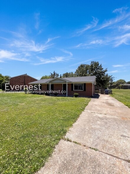 Building Photo - 409 Alexander Dr