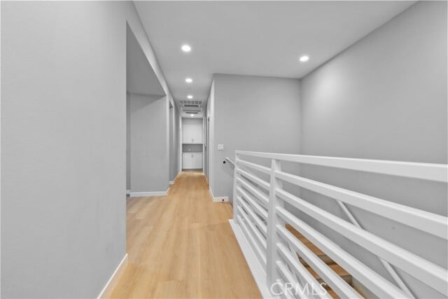 Building Photo - 136 Modjeska