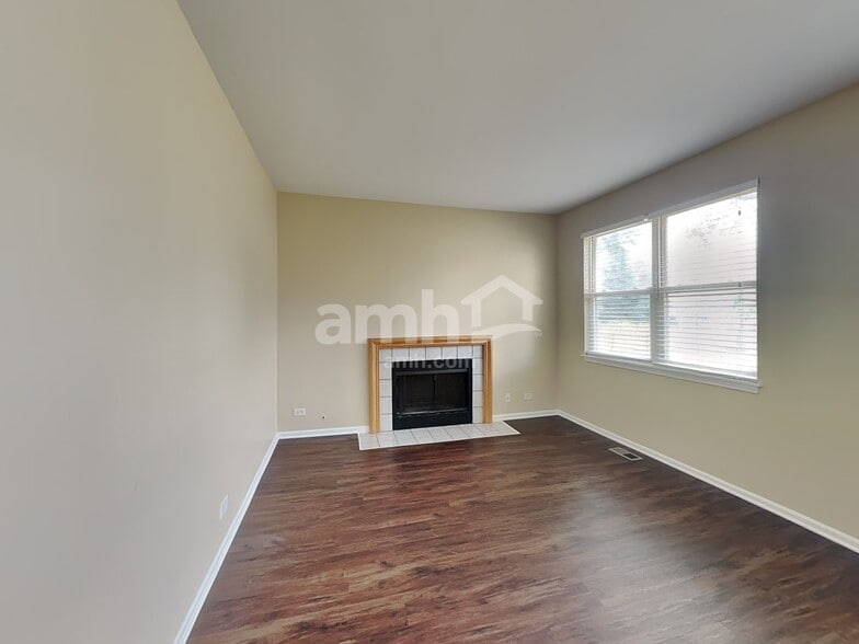 Building Photo - 16020 S Lexington Dr