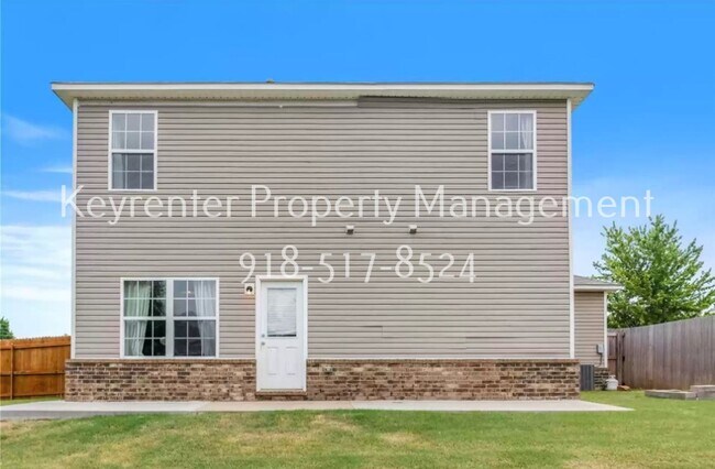 Building Photo - 3 Bed | 2.5 Bath in Broken Arrow!
