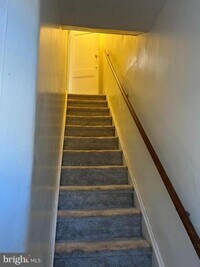 Building Photo - 1630 Conlyn St