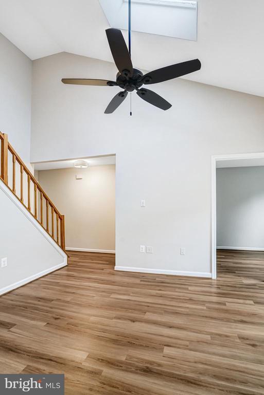 Building Photo - 7729 Inversham Dr