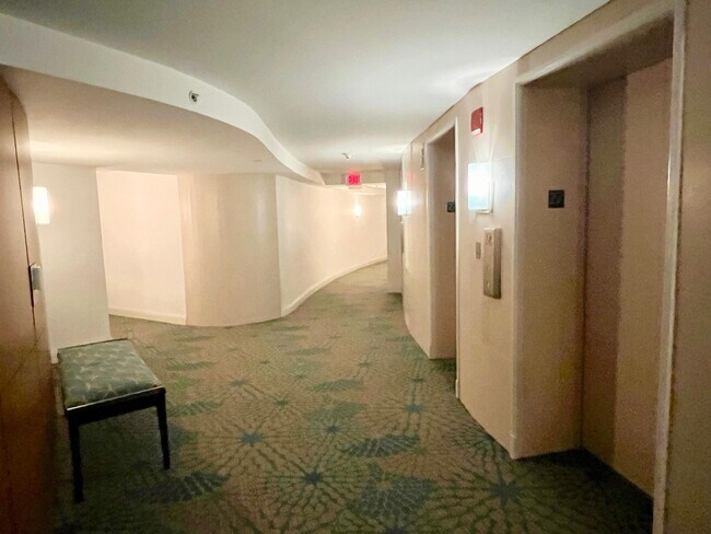 Building Photo - 3000 N Ocean Dr