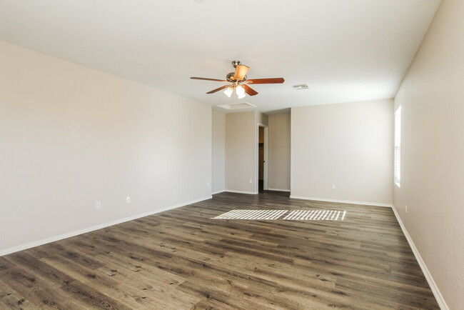 Building Photo - 17037 W Marshall Ln