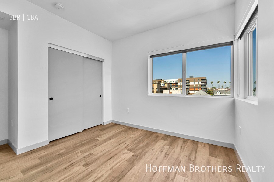 Building Photo - 1240 Magnolia Ave