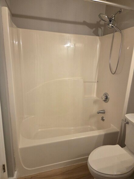 Building Photo - 8022 Intervale Way