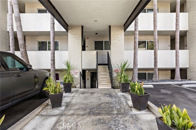 Building Photo - 609 Sleepy Hollow Ln