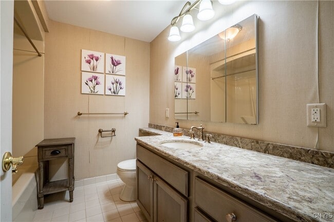 Building Photo - 67 Chestnut Rd