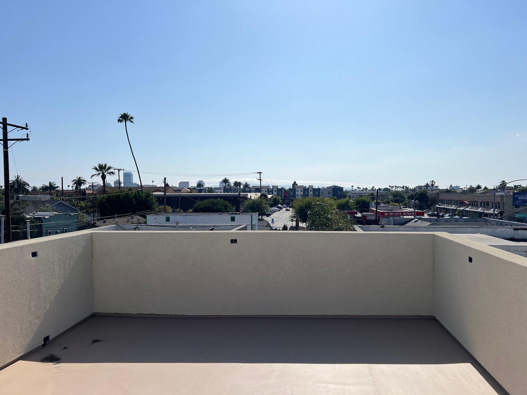 Upper Deck Views of Long Beach - 2430 E 7th St