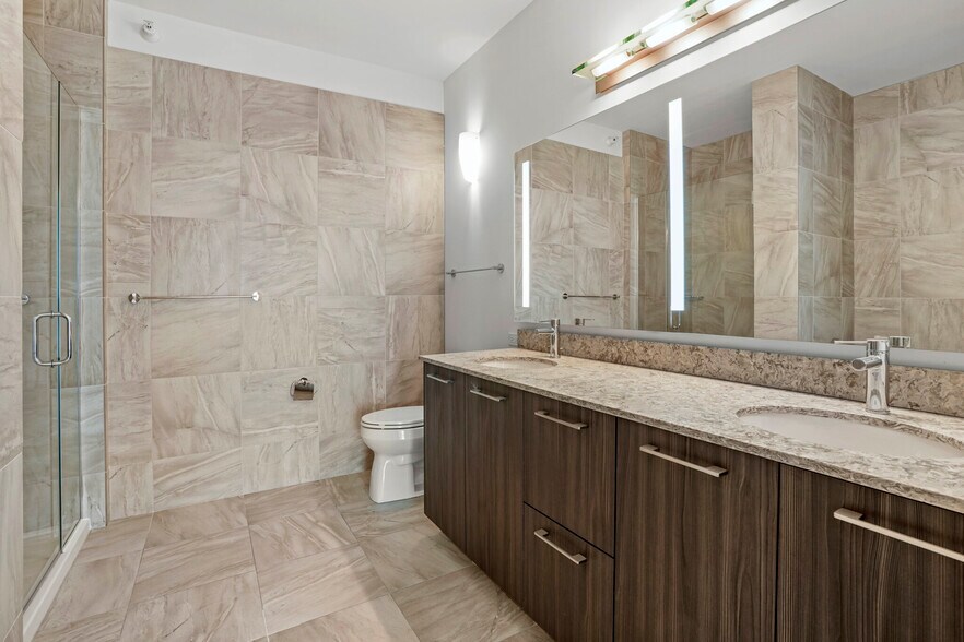 Building Photo - 270 E Illinois St