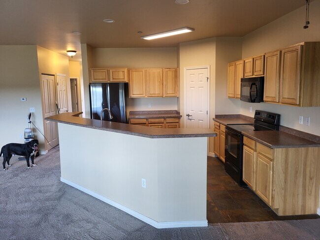 Building Photo - 29057 Hotel Way