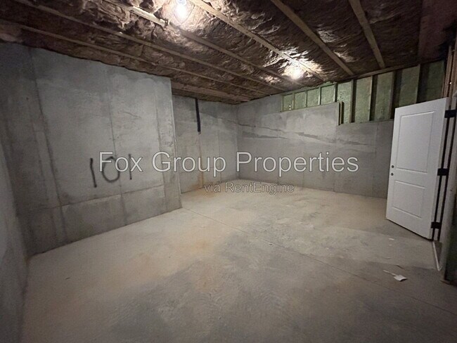 Building Photo - 108 Glencoe Ln