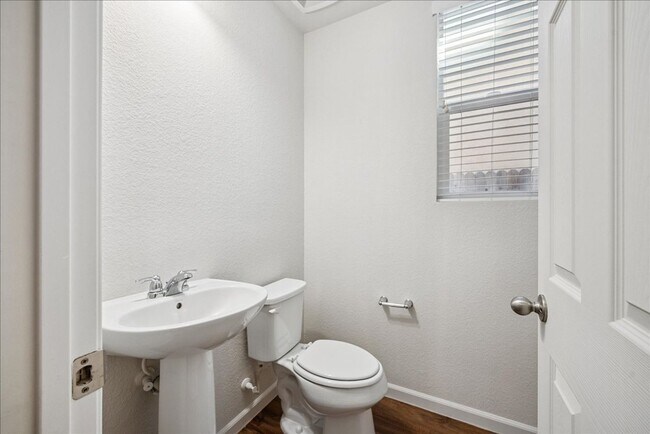 Building Photo - 3036 Wading River Way