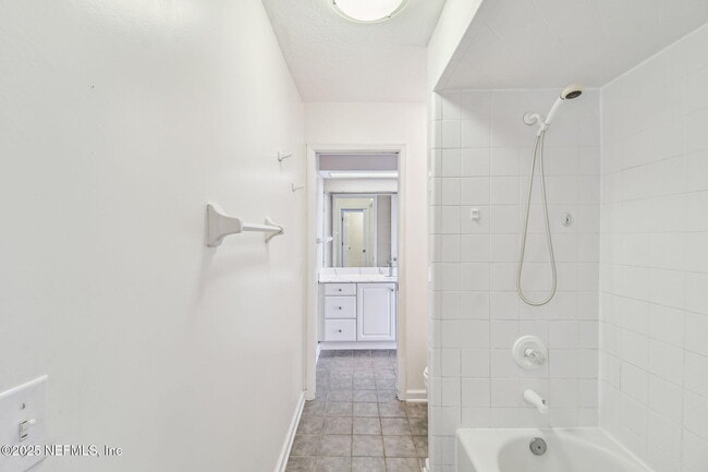 Building Photo - 13022 Huntley Manor Dr