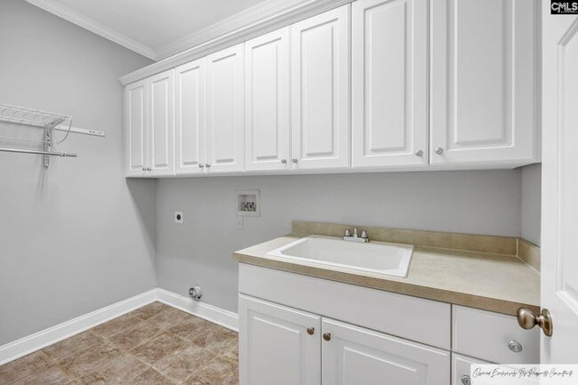 Building Photo - 218 Hilton Village Dr