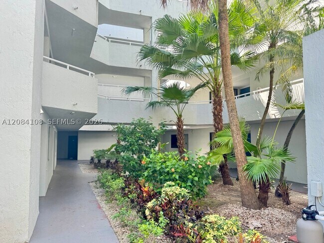 Building Photo - 8335 SW 152nd Ave