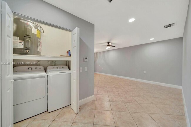 Building Photo - 11640 NW 39th St
