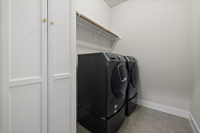 Building Photo - 13701 Ronald Reagan Blvd