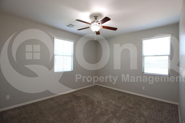 Building Photo - 4167 E Glacier Pl