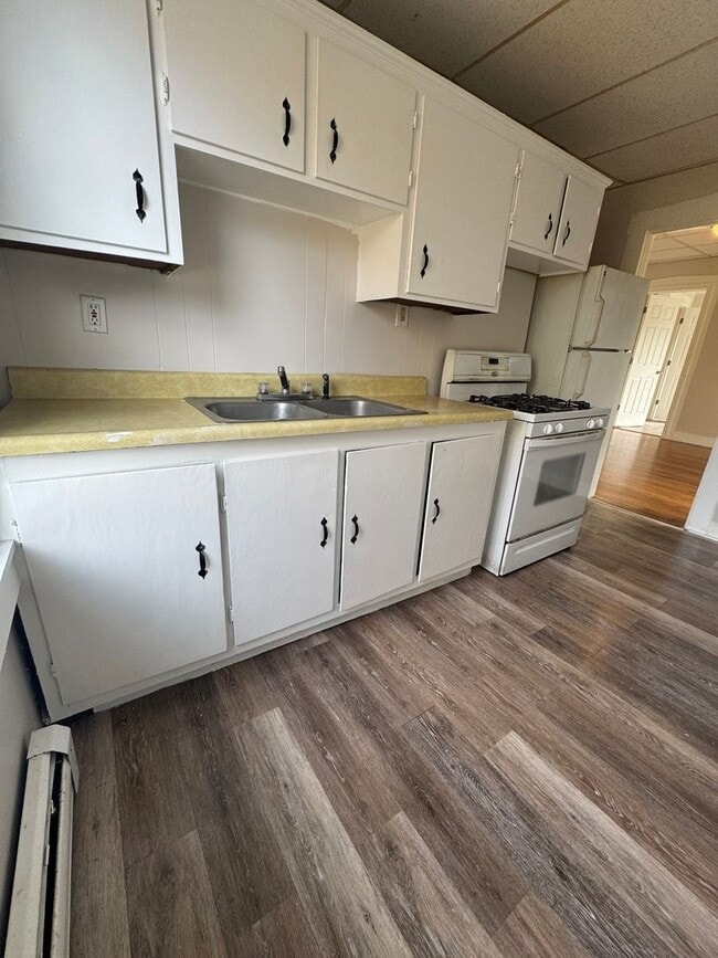 Building Photo - 36 Orange St