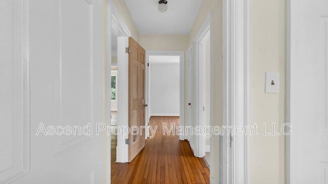 Building Photo - 406 Osborne Dr