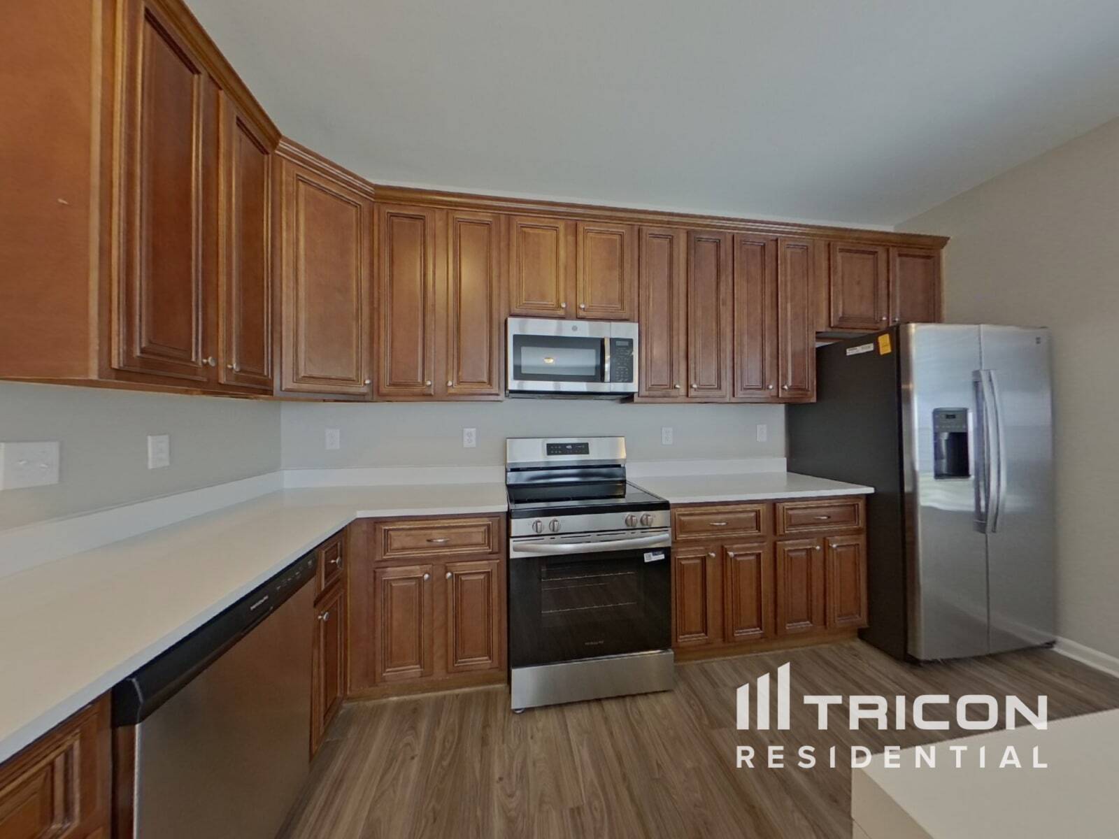 Building Photo - 15619 Lakepoint Forest Dr