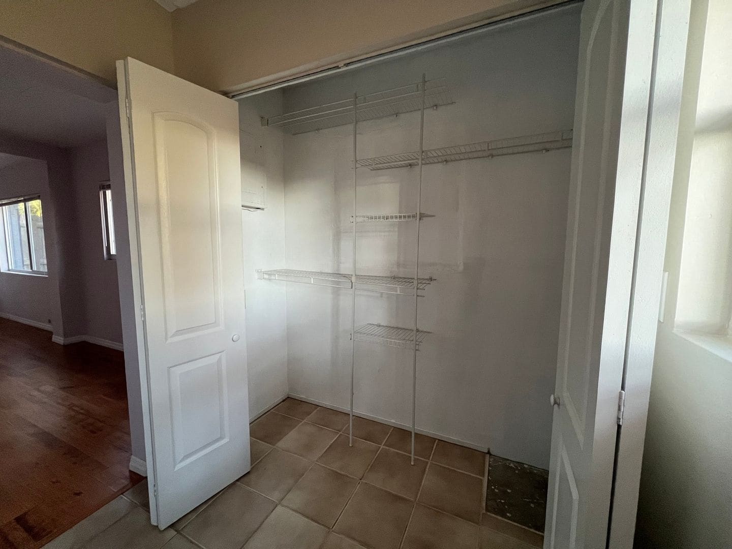 Building Photo - 2540 Elyria Ave