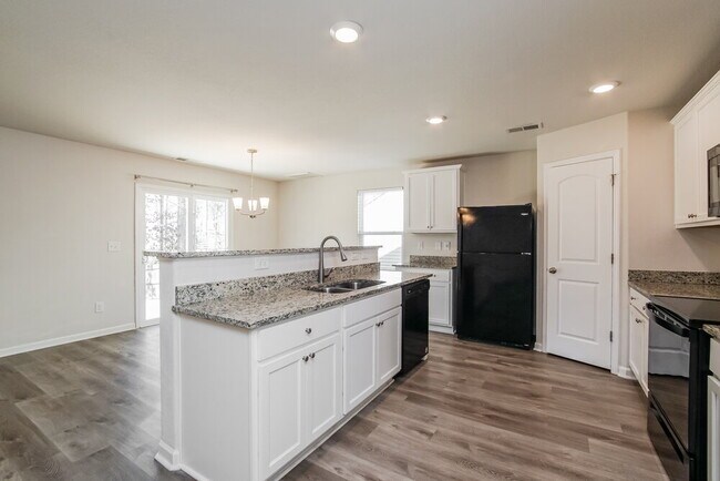 Building Photo - 324 Rustling Way