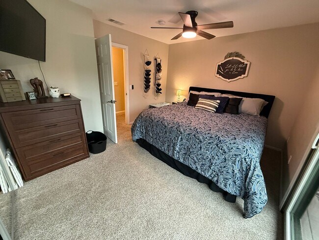 Building Photo - 2BR/1.5BA Condo in ALPINE available w/ 2 assigned parking spots!