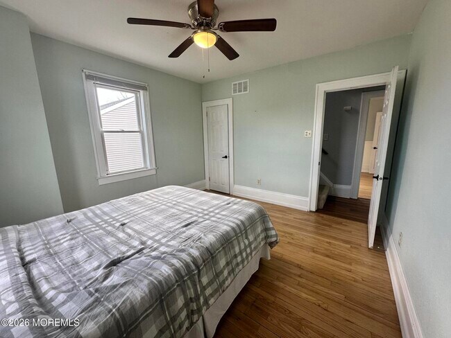 Building Photo - 4 Spring St