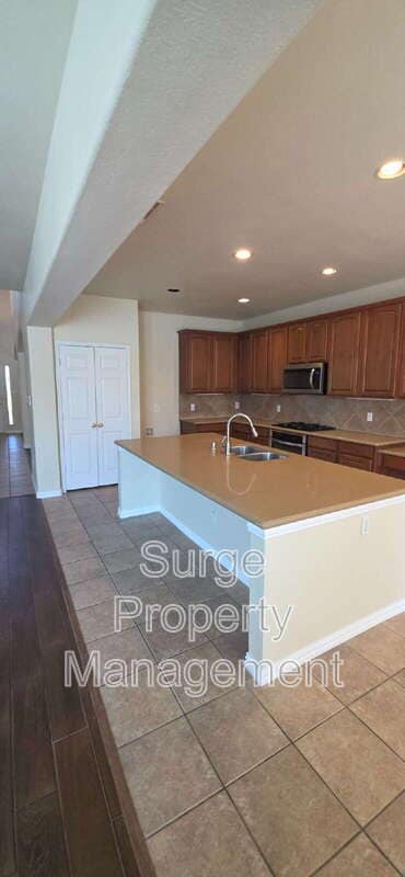 Building Photo - 312 Dover Heights Trail