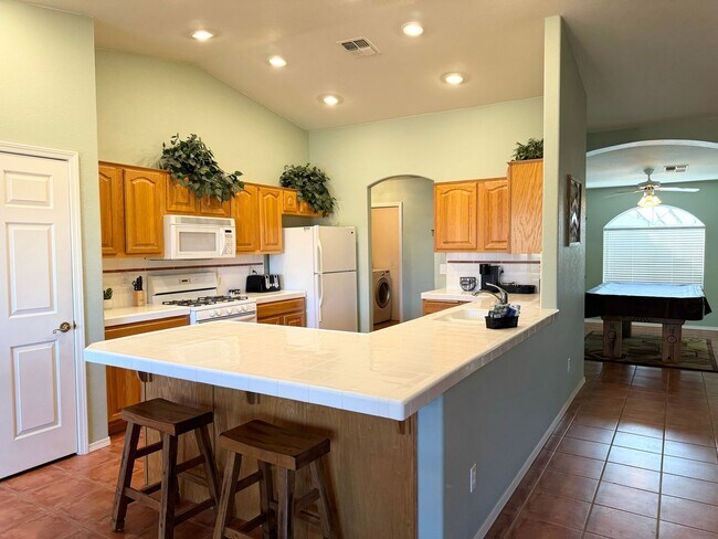 Building Photo - Spacious 3-Bedroom Home with RV Parking & Boat-Deep Garage