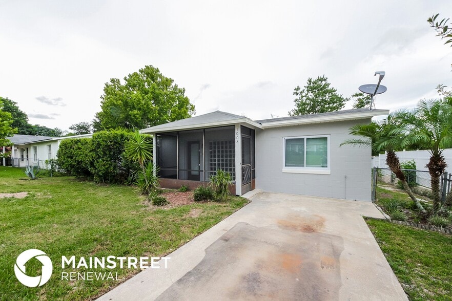 Building Photo - 1008 Armada Ct