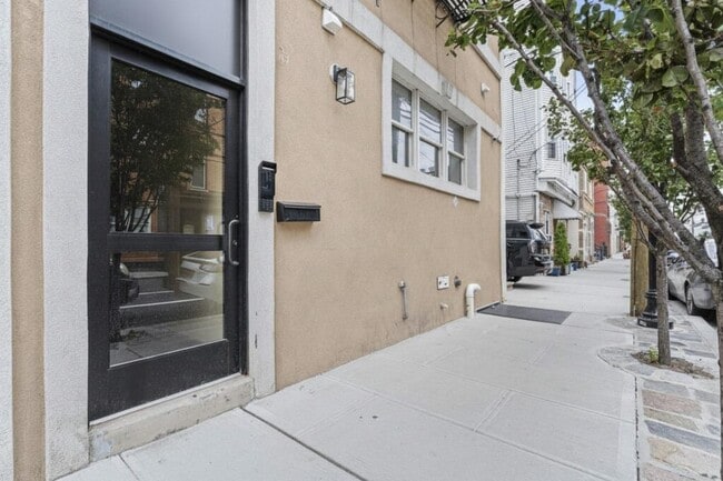 Building Photo - 2505 Central Ave