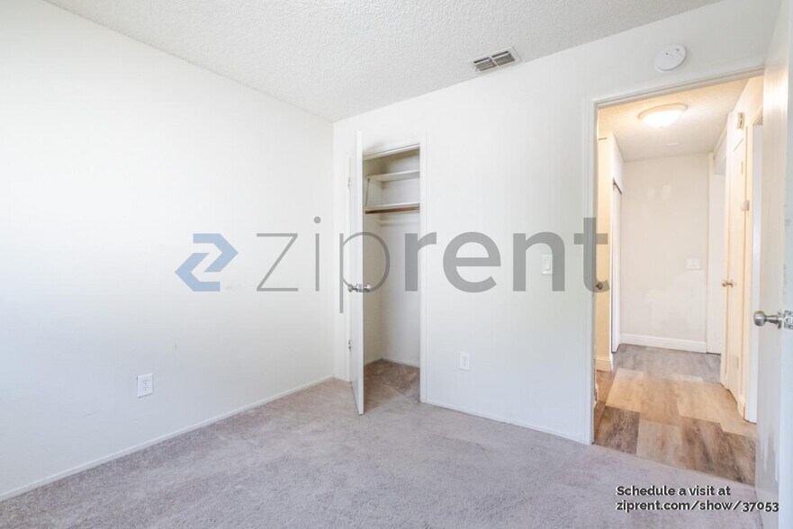 Building Photo - 8001 Zenith Dr