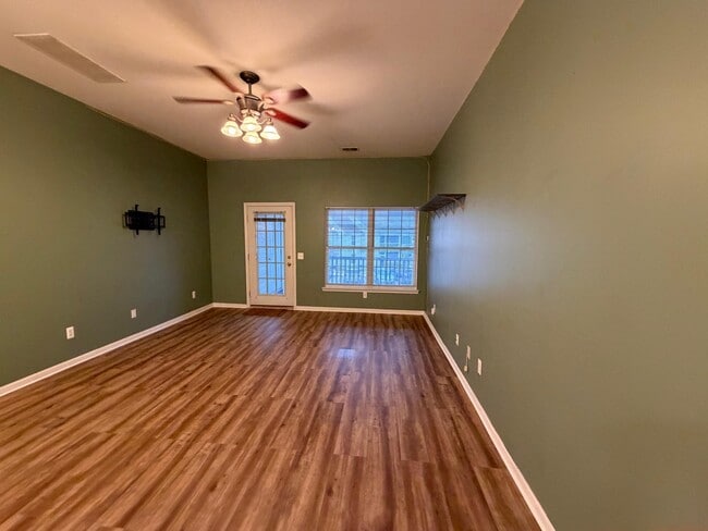 Building Photo - 2782 S Knightsbridge Cir