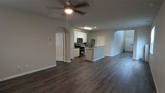 Building Photo - 23607 Lady Capulet Dr