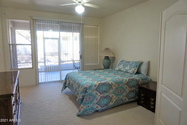 Building Photo - 3036 Softwind Dr