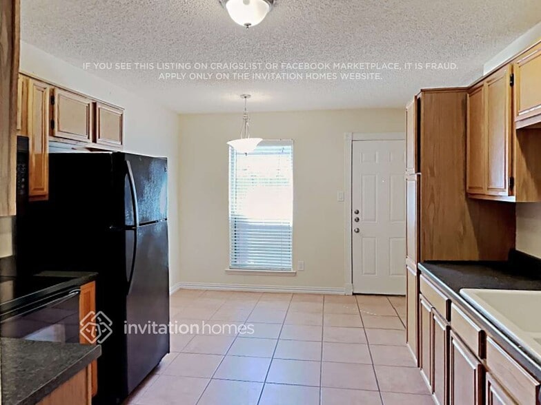 Building Photo - 2075 Paint Pony Ln