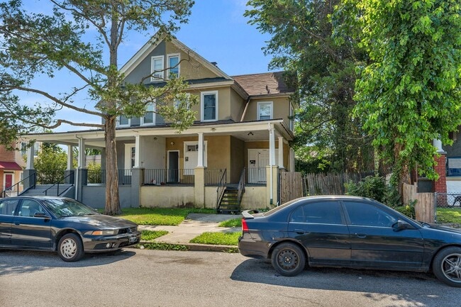 Building Photo - 3503 Oakmont Ave