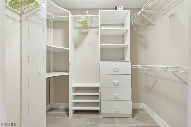 Building Photo - 2013 SW 31st Terrace