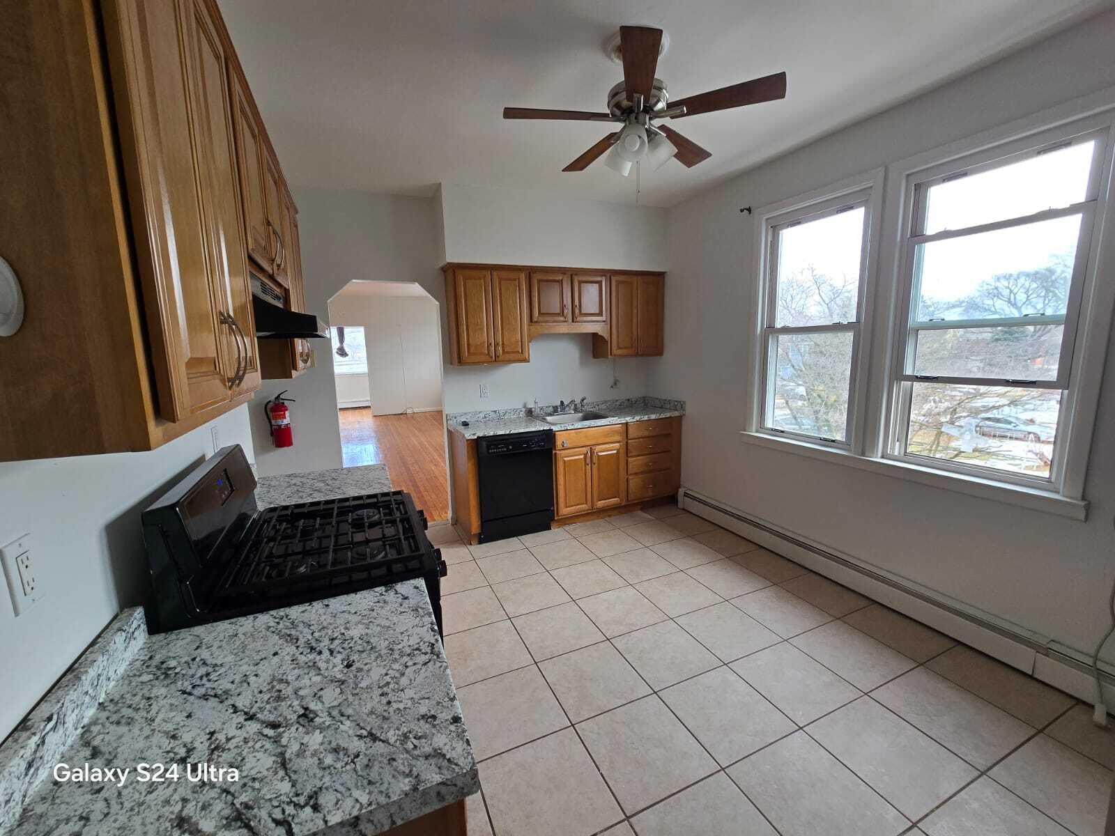 Building Photo - 133 William St