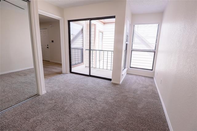 Building Photo - 2309 Balsam Dr