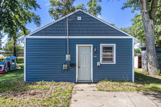 Building Photo - 548 E Hammond St