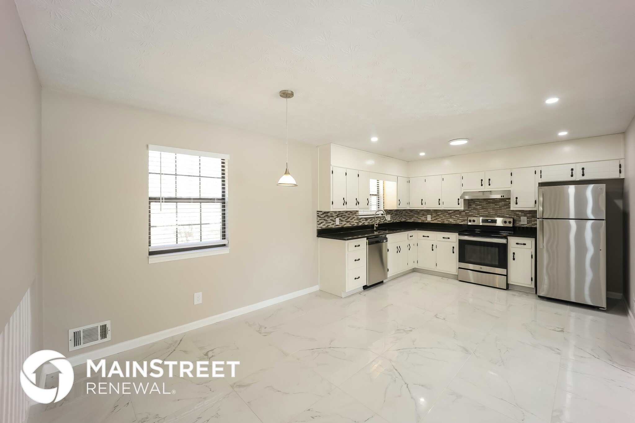 Building Photo - 137 Slicky Rock Ct