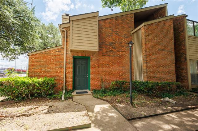 Building Photo - 9254 Forest Ln