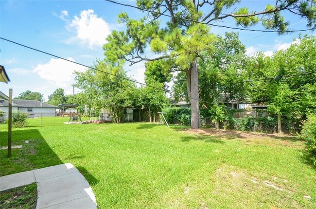 Building Photo - 6610 Tierwester St