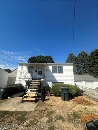 Building Photo - 1611 Canadian Ave