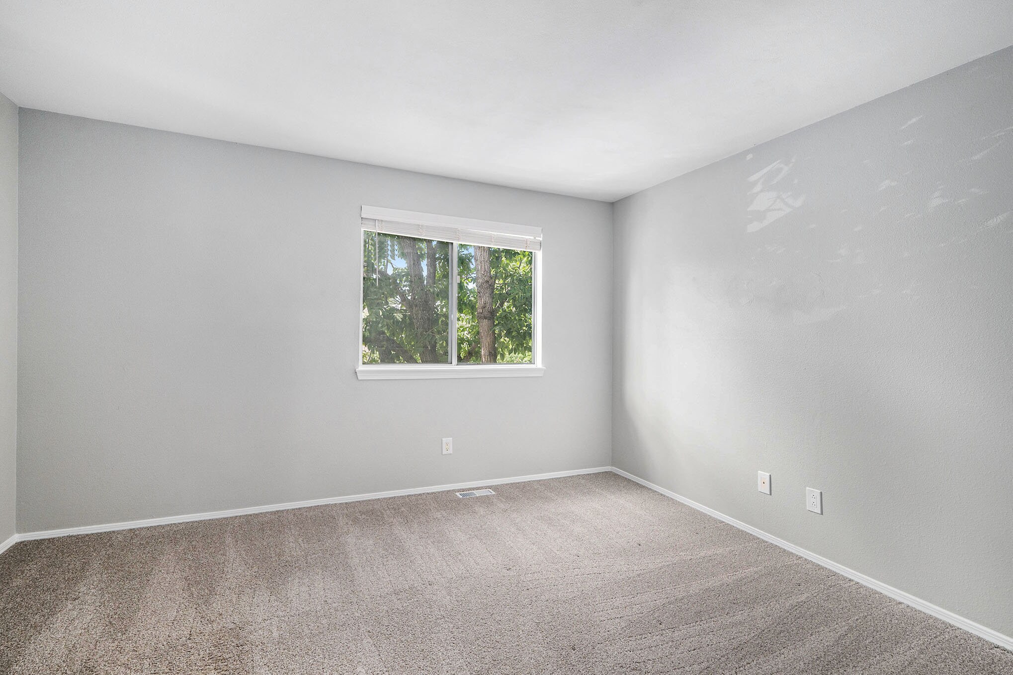 Building Photo - 17698 E Loyola Dr