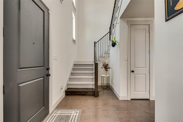 Building Photo - 13001 Cabana Dr